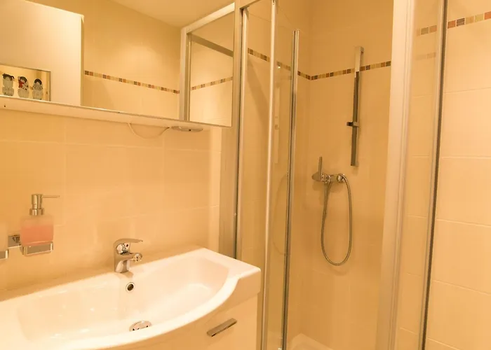 Haus Cristal By Interhome Διαμέρισμα Leukerbad