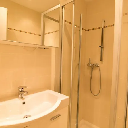 Haus Cristal By Interhome Apartamento Leukerbad